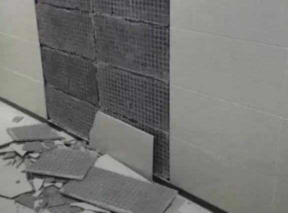 高新区瓷砖空鼓维修公司分享下高新区墙砖松动维修的知识